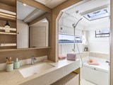 Lagoon 43 Owners shower room